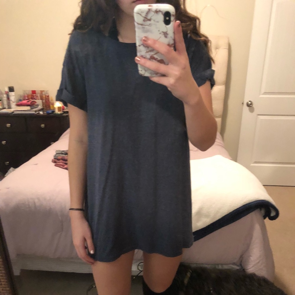 T-shirt dress dark gray.